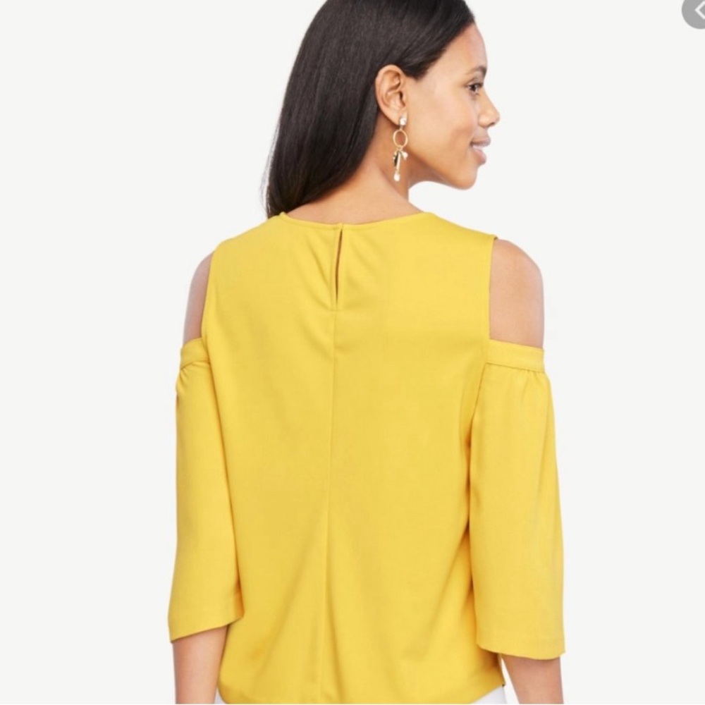 ANN TAYLOR Cold Off the Shoulder Blouse Bell Sleeve Top Yellow Mustard Size SP - Picture 3 of 11